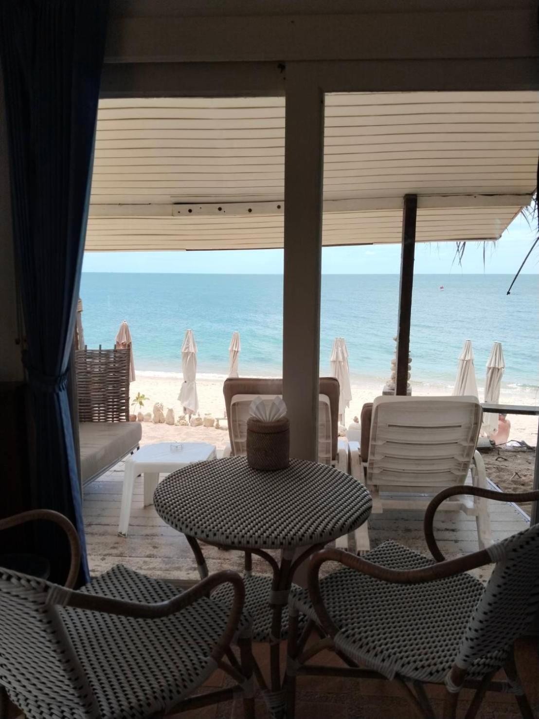 Amity Beach Resort Ламаи-Бич Экстерьер фото